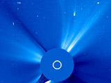 Comet Kudo-Fujikawa passes the Sun